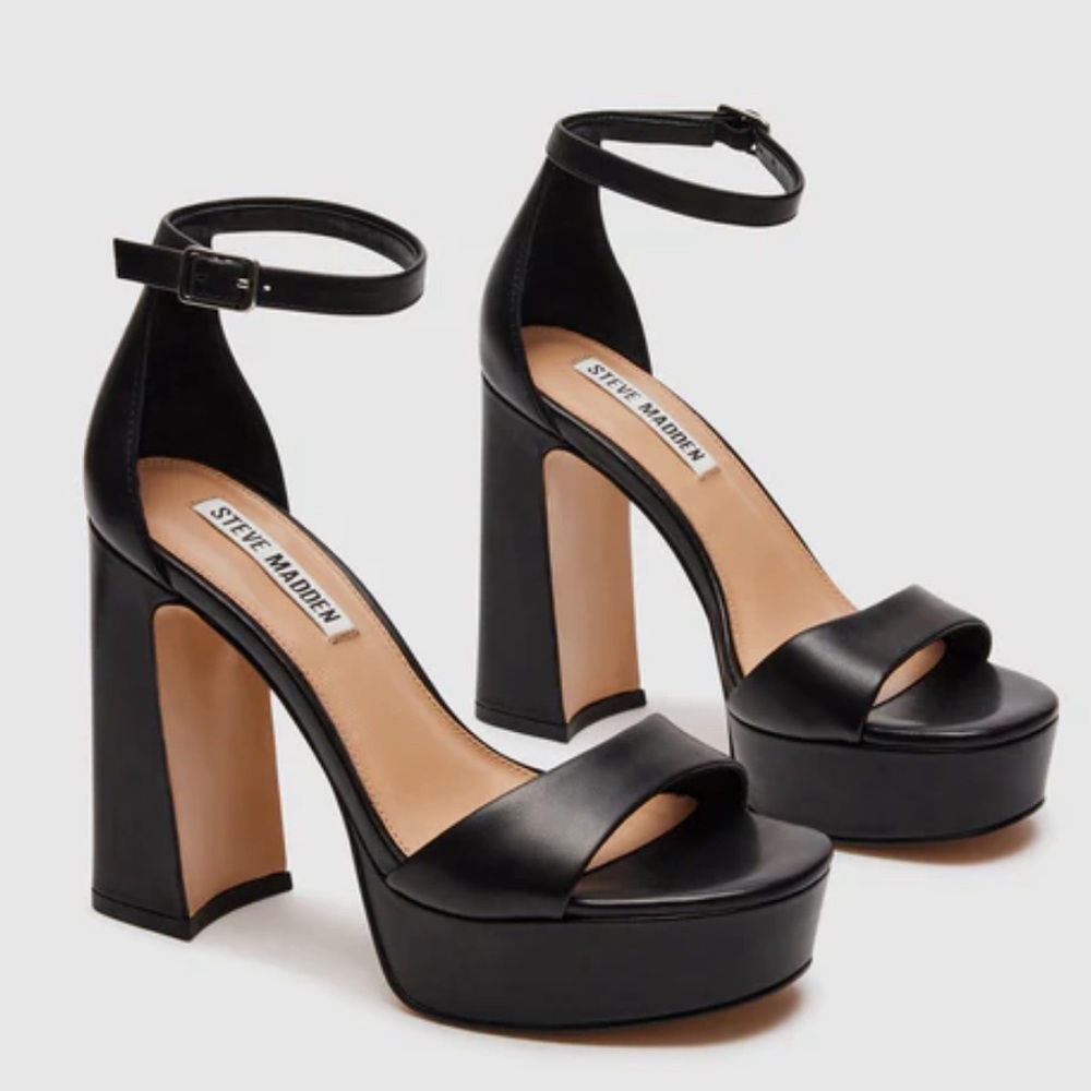 Steve Madden Arianna NIB sz 7 fits like 8